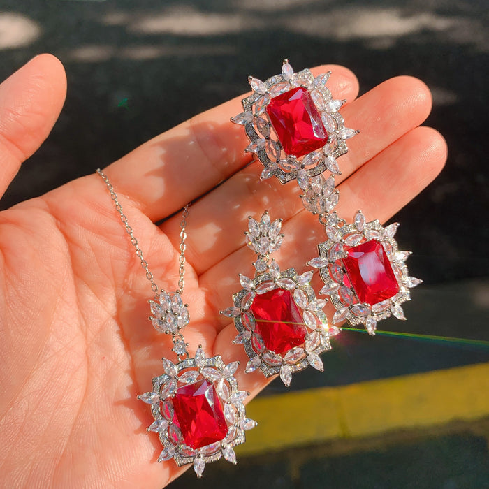 Jewellery &amp; Accessories
